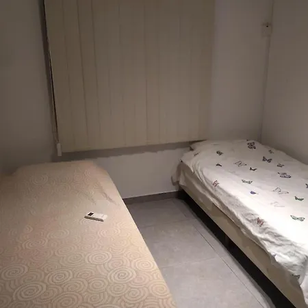 Modern Newly Furnished Appartamento *