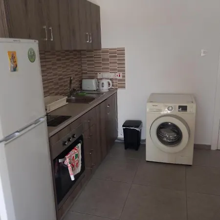 Modern Newly Furnished Apartment